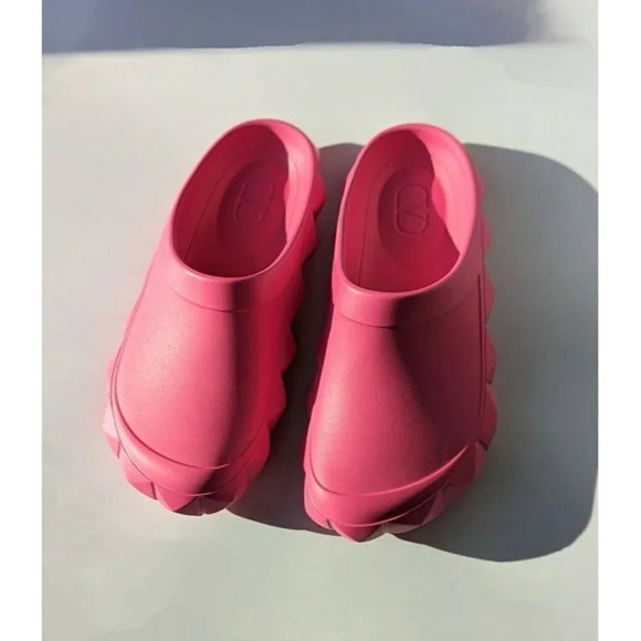 Valentino Garavani Men's Pink Roman Stud Turtle Slide Size 43 EU (MSRP $590) - Picture 3 of 8